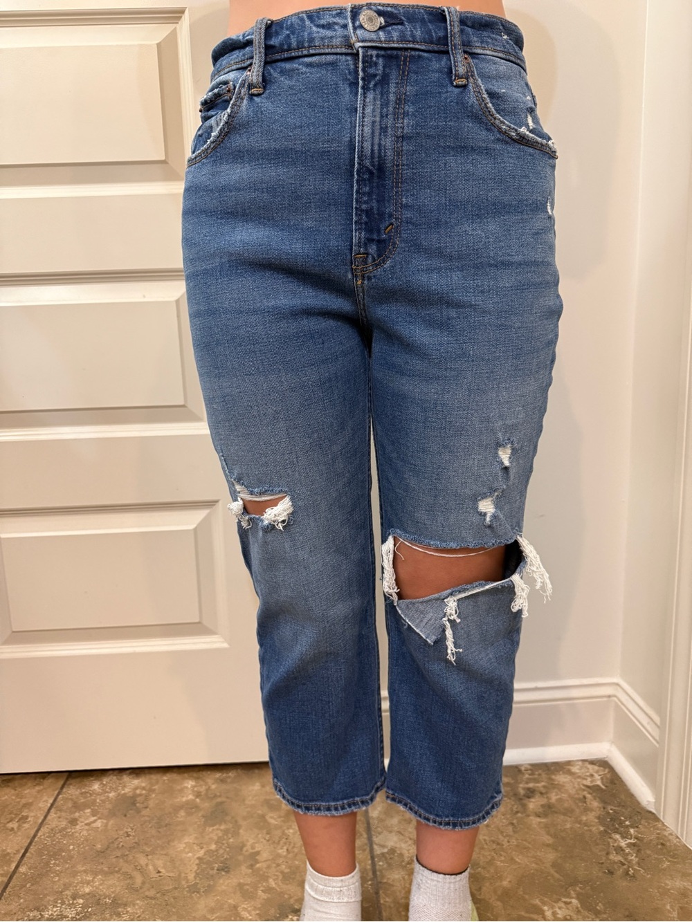 Abercrombie & Fitch Women's Ankle Cropped Jeans - distressed,broken in and soft - Picture 9 of 15